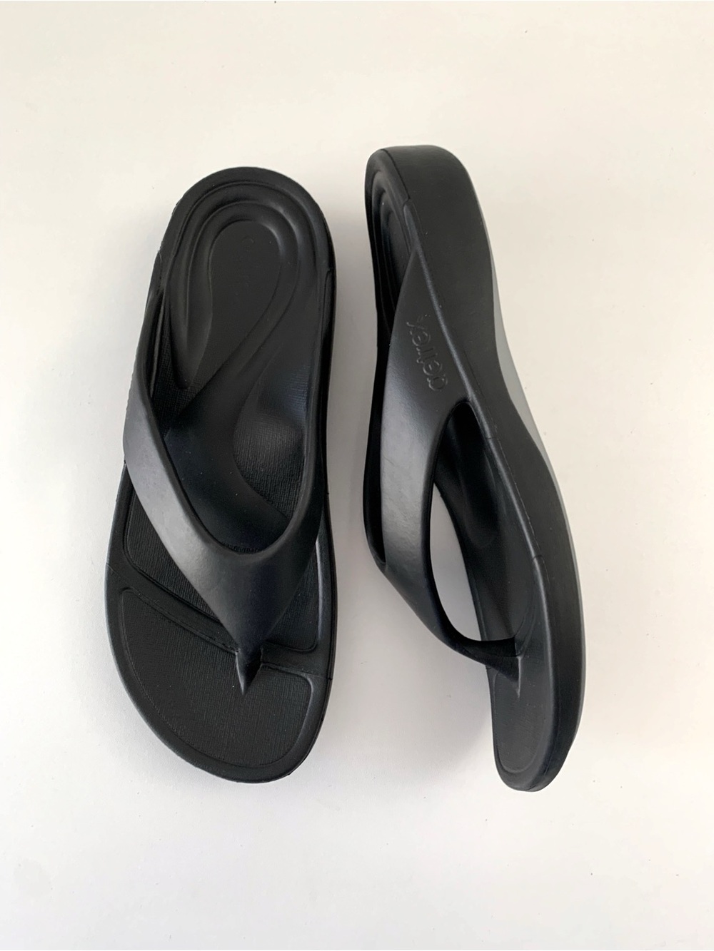 Aetrex "Maui" Orthotic Flip Flops ~ 9
